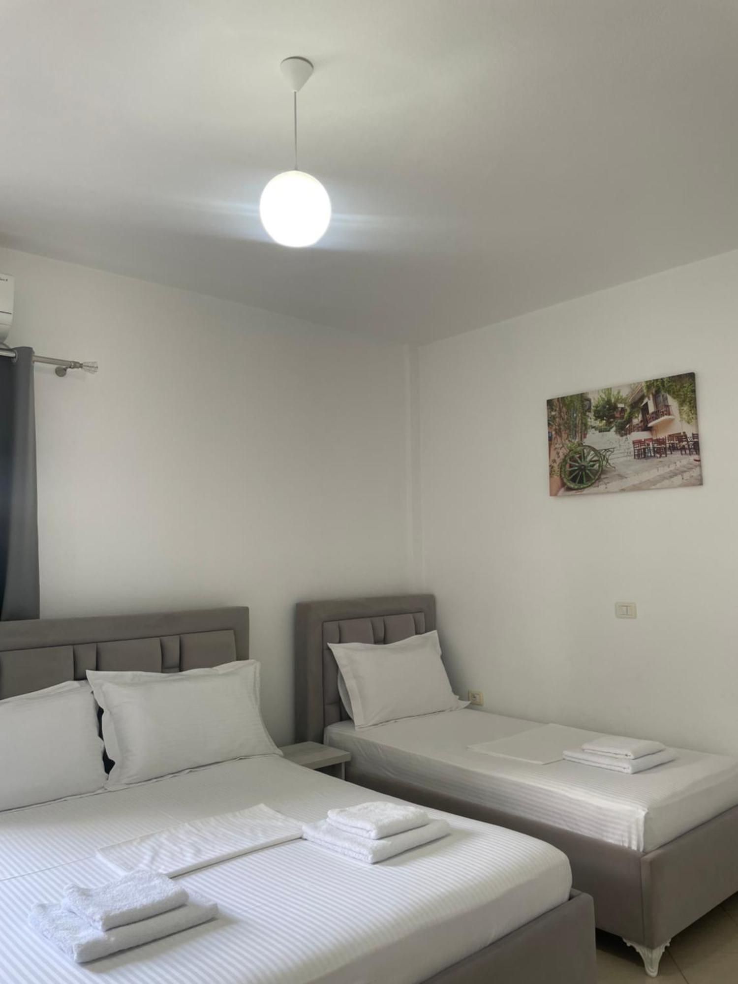 Joni Apartments Εξαμίλιο Εξωτερικό φωτογραφία