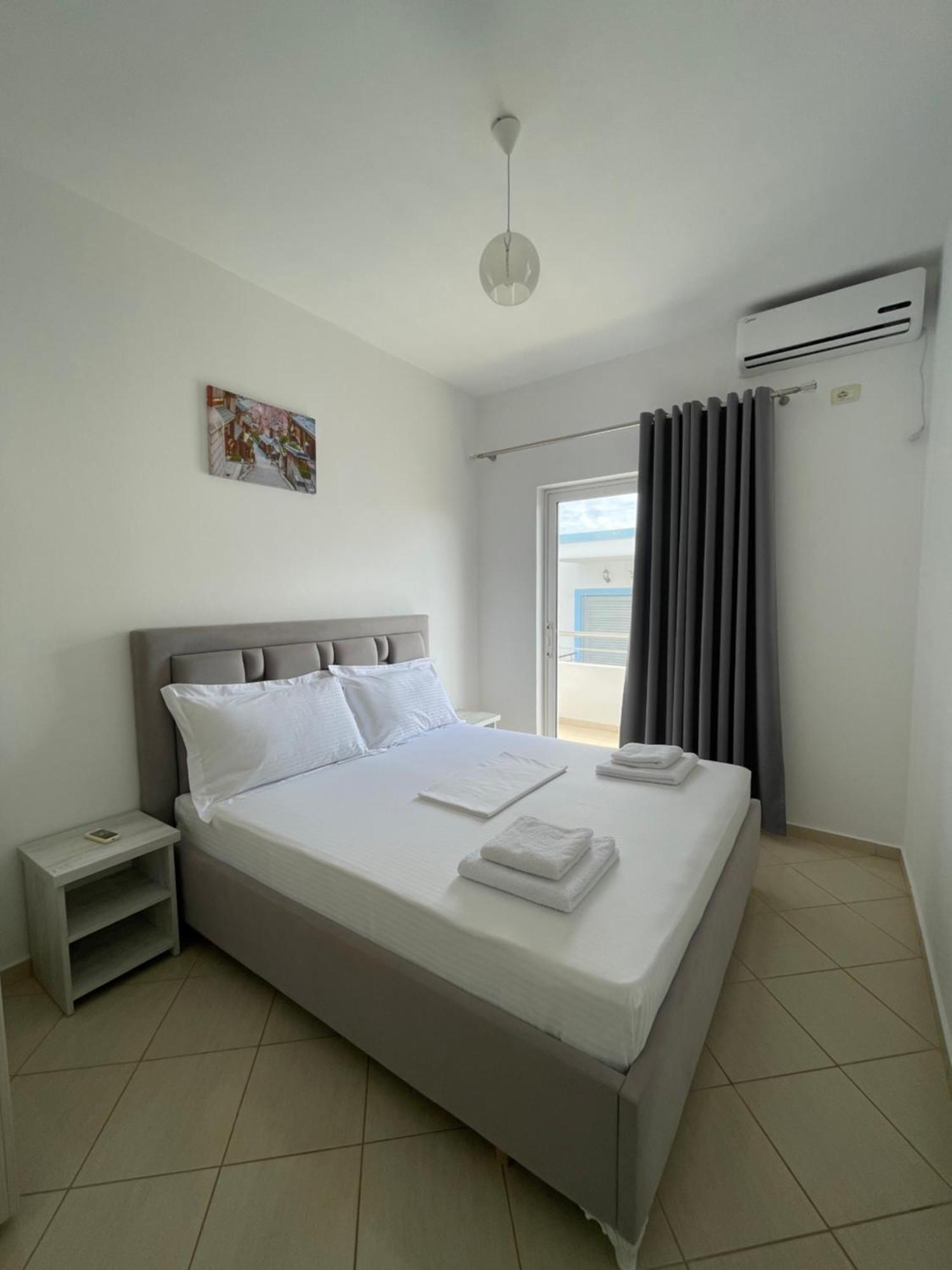 Joni Apartments Εξαμίλιο Εξωτερικό φωτογραφία