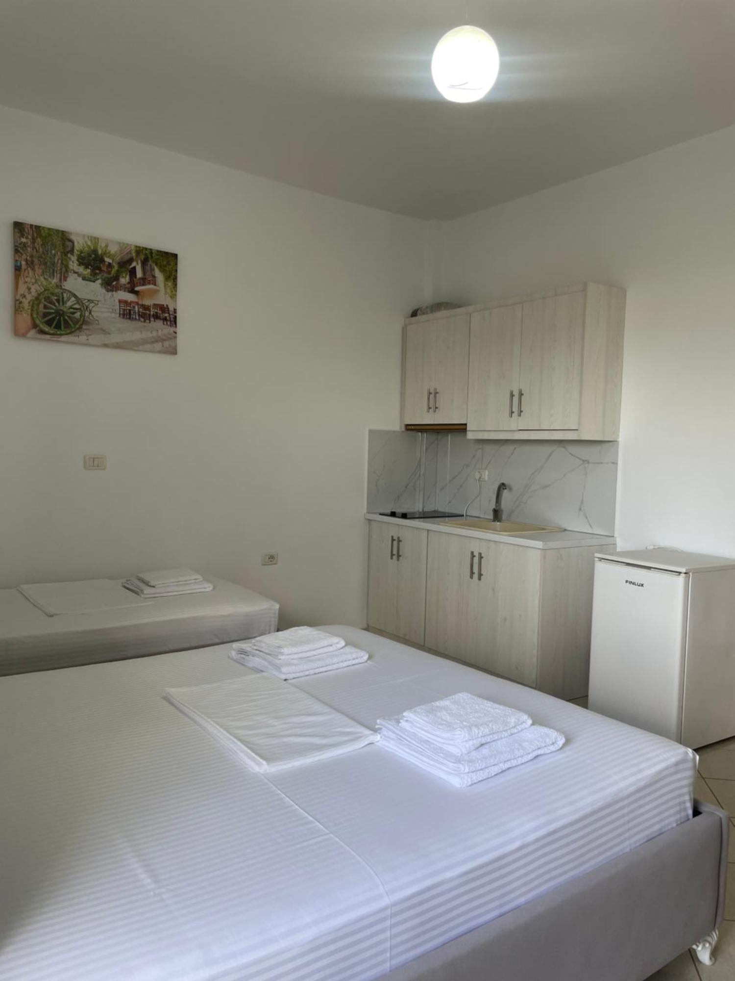 Joni Apartments Εξαμίλιο Εξωτερικό φωτογραφία