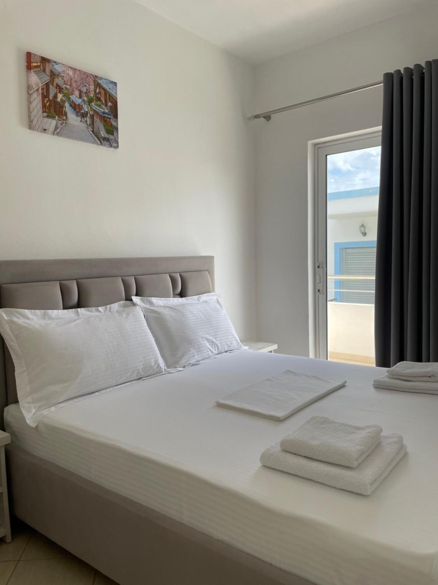 Joni Apartments Εξαμίλιο Εξωτερικό φωτογραφία