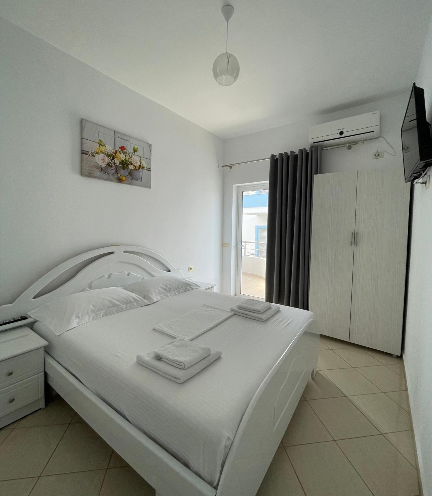 Joni Apartments Εξαμίλιο Εξωτερικό φωτογραφία